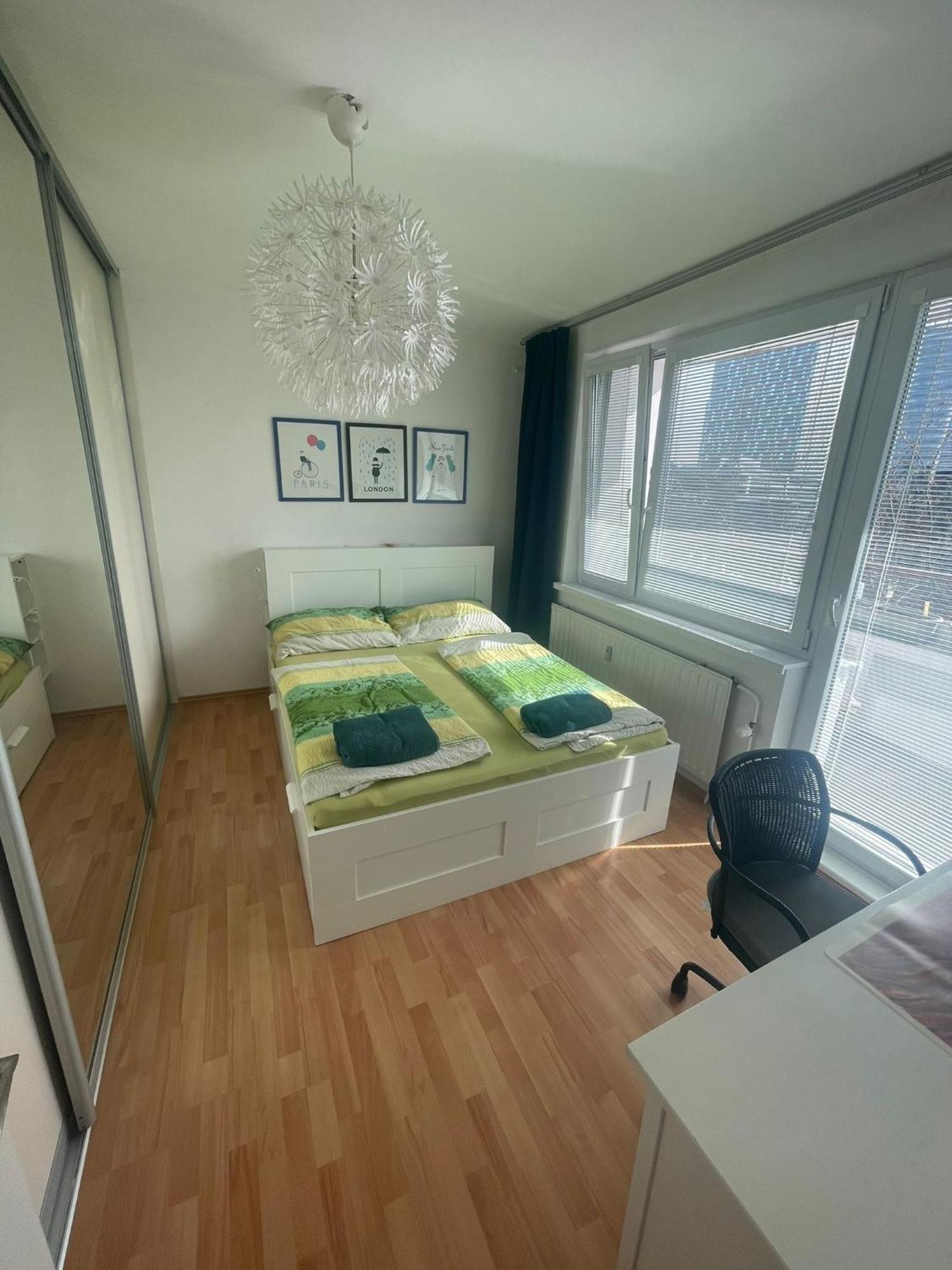 Park View City Center Location Apartment With Balcony Pressburg Exterior foto